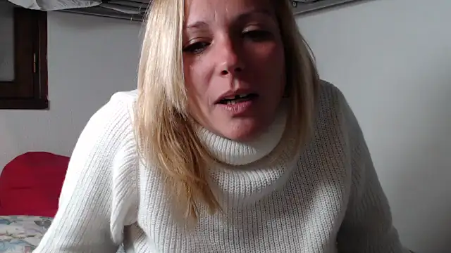 Doucelouve9 online show from 01.06.26