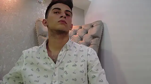 Snapshot of MrWilliseo chatting on 12.13.24 MrWilliseo online show from 12.13.24