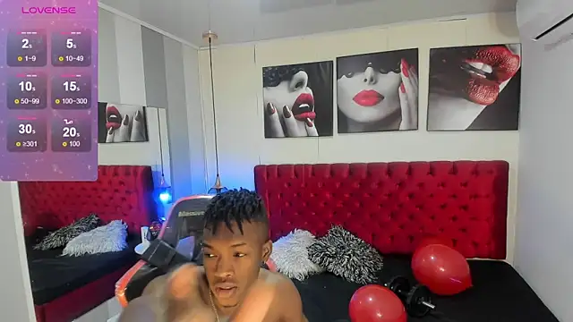 Snapshot of KENDER21_ chatting on 01.11.25 KENDER21  online show from 01.11.25