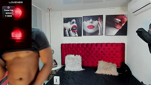 Snapshot of KENDER21_ chatting on 01.18.25 KENDER21  online show from 01.18.25