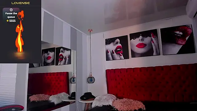 Snapshot of KENDER21_ chatting on 02.16.25 KENDER21  online show from 02.16.25