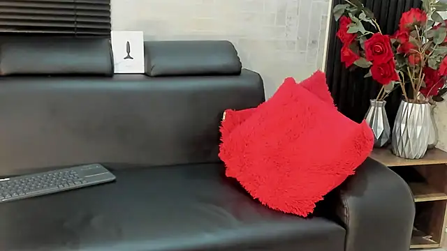 Snapshot of KENDER21_ chatting on 03.20.25 KENDER21  online show from 03.20.25