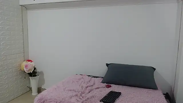 Snapshot of Vanse_lust chatting on 01.21.25 Vanse lust online show from 01.21.25