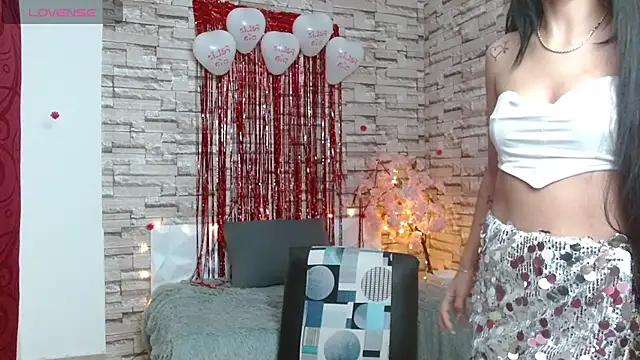 Snapshot of Vanse_lust chatting on 02.14.25 Vanse lust online show from 02.14.25