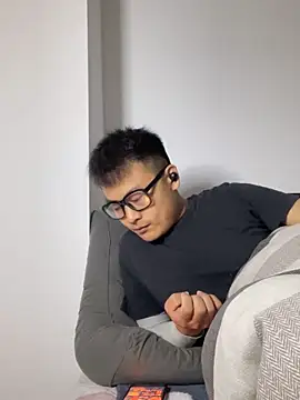 Snapshot of lixiaoshuai8 chatting on 03.08.25 lixiaoshuai8 online show from 03.08.25