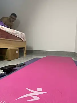 Snapshot of lixiaoshuai8 chatting on 03.13.25 lixiaoshuai8 online show from 03.13.25