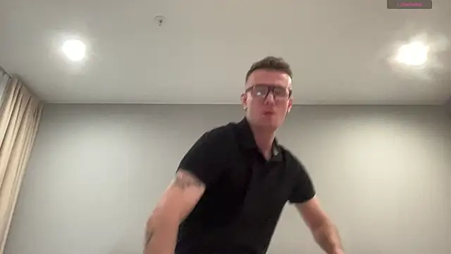 cute mark online show from 11.18.25