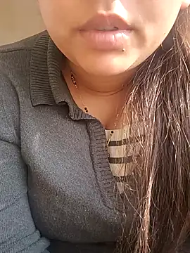 Snapshot of rituu07 chatting on 12.17.24 rituu07 online show from 12.17.24