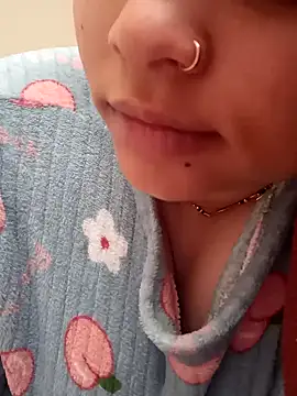 Snapshot of rituu07 chatting on 01.28.25 rituu07 online show from 01.28.25