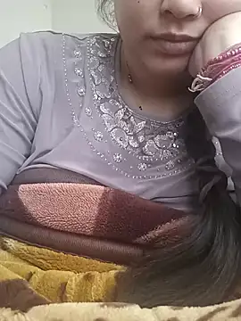 Snapshot of rituu07 chatting on 02.18.25 rituu07 online show from 02.18.25