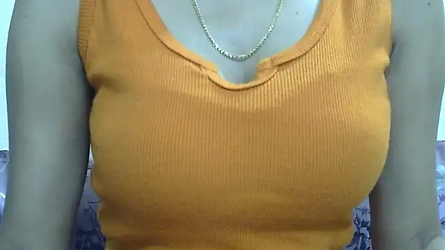 Snapshot of _FluffyHxney_ chatting on 05.30.26 FluffyHxney online show from 05.30.26