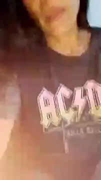 Snapshot of chloewildd_ chatting on 02.08.25 chloewildd online show from 02.08.25