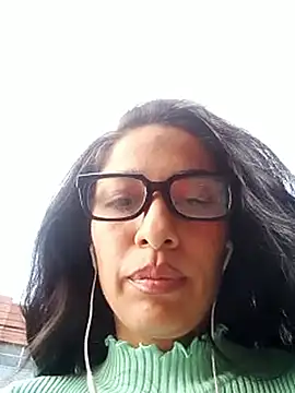 Snapshot of chloewildd_ chatting on 09.12.25 chloewildd online show from 09.12.25