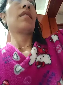 Snapshot of chloewildd_ chatting on 09.21.25 chloewildd online show from 09.21.25