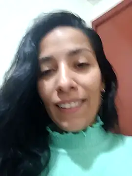 Snapshot of chloewildd_ chatting on 09.28.25 chloewildd online show from 09.28.25