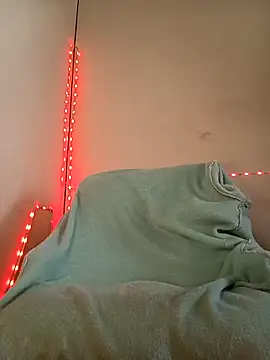 Snapshot of chloewildd_ chatting on 11.10.25 chloewildd online show from 11.10.25