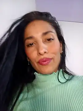 Snapshot of chloewildd_ chatting on 01.10.26 chloewildd online show from 01.10.26