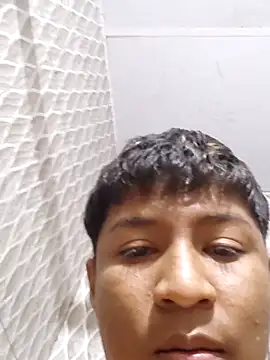 Tu papi 69  online show from 10.16.25