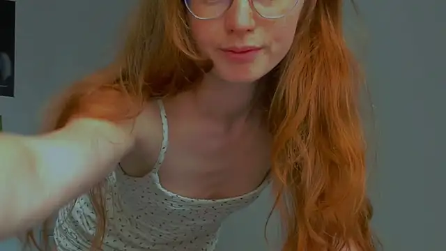 Snapshot of Fire_Luna chatting on 07.16.26 Fire Luna online show from 07.16.26
