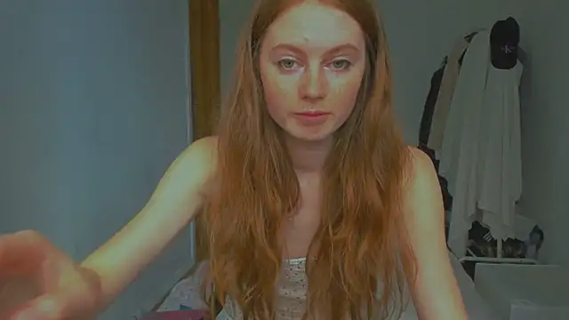 Snapshot of Fire_Luna chatting on 07.28.26 Fire Luna online show from 07.28.26