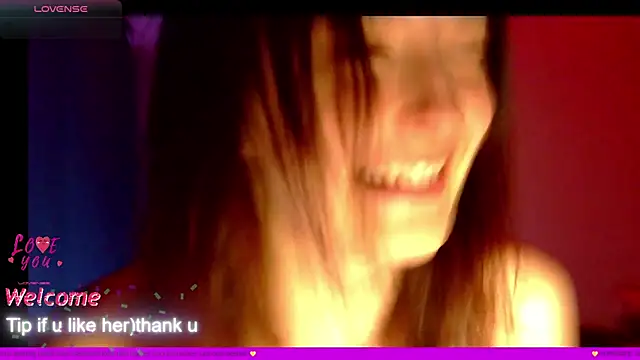 Snapshot of LilyXSky chatting on 10.05.25 LilyXSky online show from 10.05.25