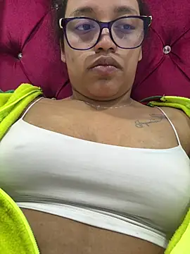 Snapshot of angela_angels_ chatting on 01.17.25 angela angels  online show from 01.17.25