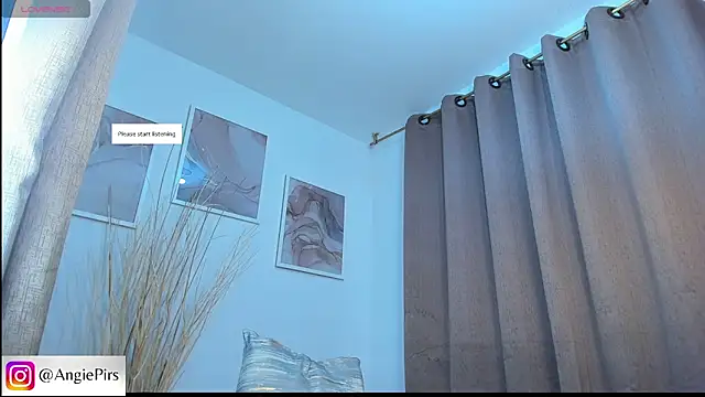 Snapshot of Angie_Pirss chatting on 12.05.24 Angie Pirss online show from 12.05.24