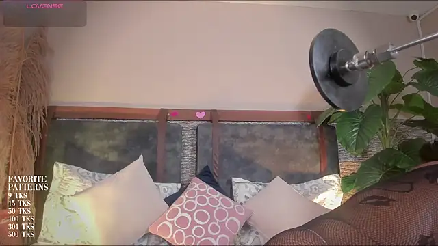 zoe 23  online show from 05.06.26
