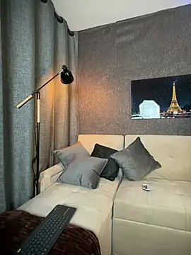 Snapshot of _EUFRATES_ chatting on 05.13.26 EUFRATES online show from 05.13.26
