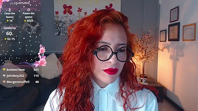 Snapshot of sahra_taylor_ chatting on 01.27.25 sahra taylor online show from 01.27.25