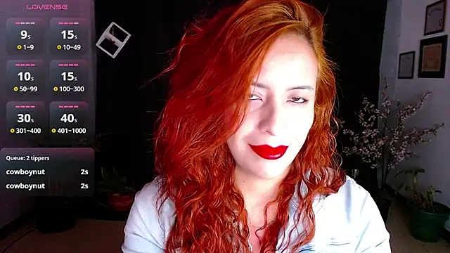 Snapshot of sahra_taylor_ chatting on 02.04.25 sahra taylor online show from 02.04.25
