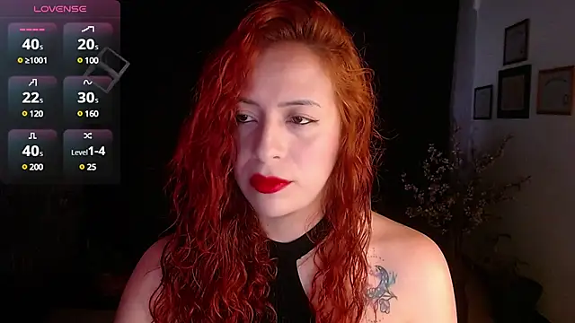 Snapshot of sahra_taylor_ chatting on 02.05.25 sahra taylor online show from 02.05.25