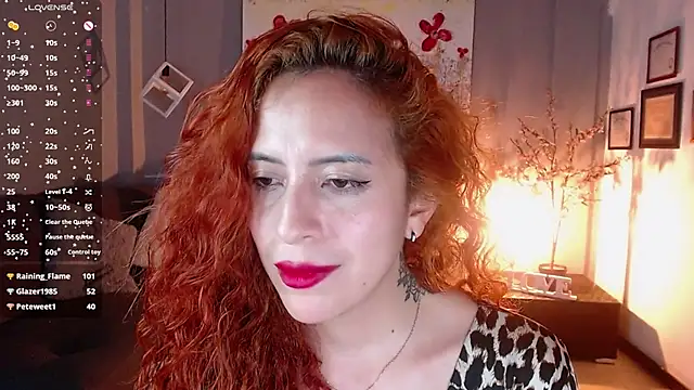 Snapshot of sahra_taylor_ chatting on 02.27.25 sahra taylor online show from 02.27.25
