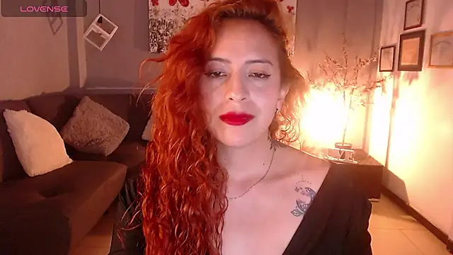 Snapshot of sahra_taylor_ chatting on 02.28.25 sahra taylor online show from 02.28.25
