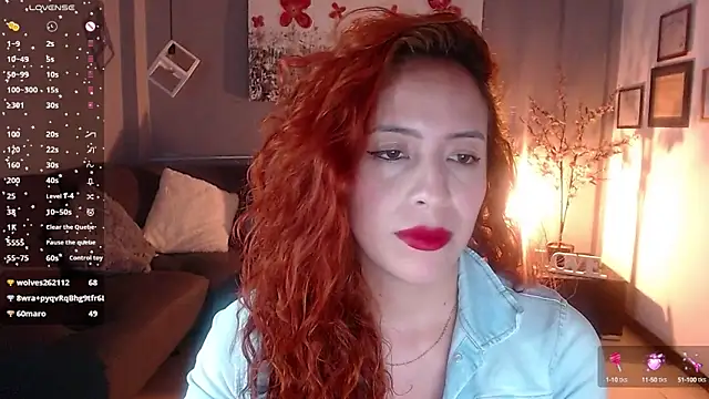 Snapshot of sahra_taylor_ chatting on 03.12.25 sahra taylor online show from 03.12.25