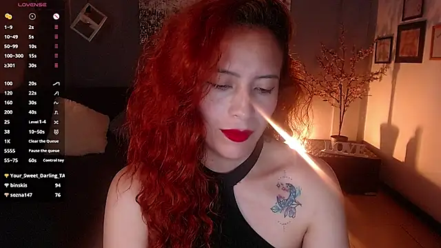 Snapshot of sahra_taylor_ chatting on 03.19.25 sahra taylor online show from 03.19.25