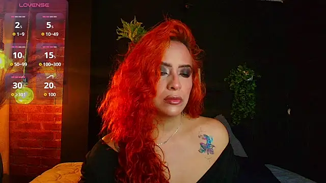 Snapshot of sahra_taylor_ chatting on 10.20.25 sahra taylor online show from 10.20.25