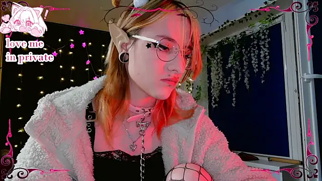 Snapshot of Honelin chatting on 02.01.26 Honelin online show from 02.01.26