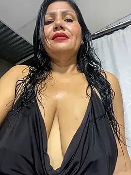 Snapshot of Hot_Rose83 chatting on 01.09.25 Hot Rose83 online show from 01.09.25