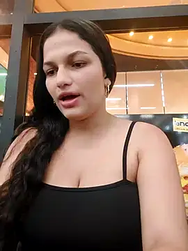 girl milk1 online show from 01.31.25