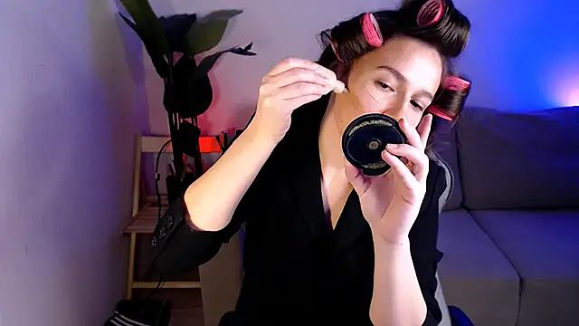 Snapshot of M_Sensual chatting on 12.04.25 M Sensual online show from 12.04.25