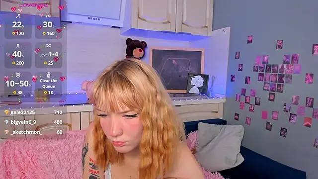 Linablueeyed online show from 02.18.25