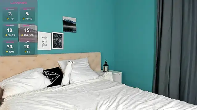 Linablueeyed online show from 10.03.25