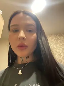Snapshot of kate8ketee8 chatting on 02.19.25 kate8ketee8 online show from 02.19.25