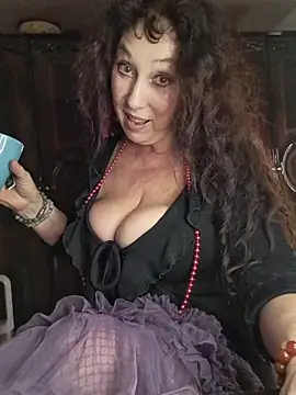 GypsyEsmeralda online show from 01.17.26