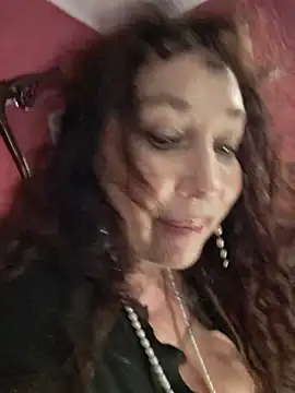 Snapshot of GypsyEsmeralda chatting on 05.12.26 GypsyEsmeralda online show from 05.12.26