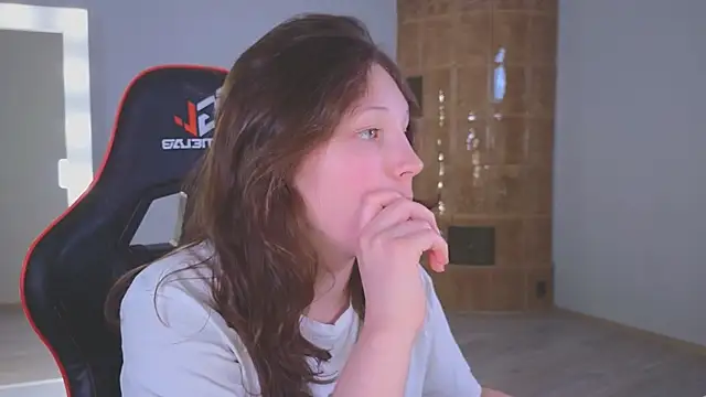 Snapshot of cherry_lea chatting on 02.05.26 cherry lea online show from 02.05.26