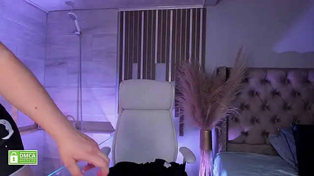 taiiga   online show from 02.08.25