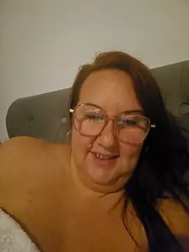 Snapshot of Bekahblows chatting on 10.06.25 Bekahblows online show from 10.06.25