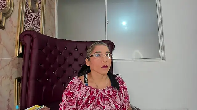 Snapshot of mature_bigass__ chatting on 01.15.25 mature bigass online show from 01.15.25